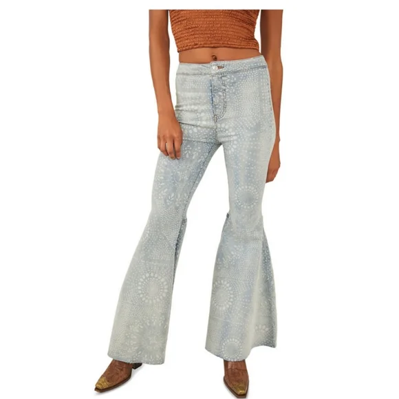 💖Free People / We The Free Pull On Printed Flared Jeans - Picture 3 of 13
